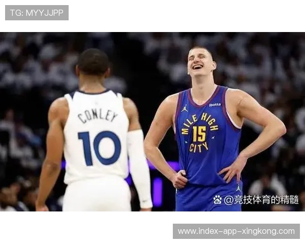 戈贝尔低位封盖连刷纪录，队友无奈大笑